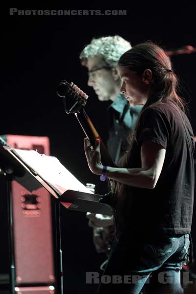 GLENN BRANCA ENSEMBLE - 2011-05-28 - PARIS - Espace Charlie Parker - Grande Halle - 